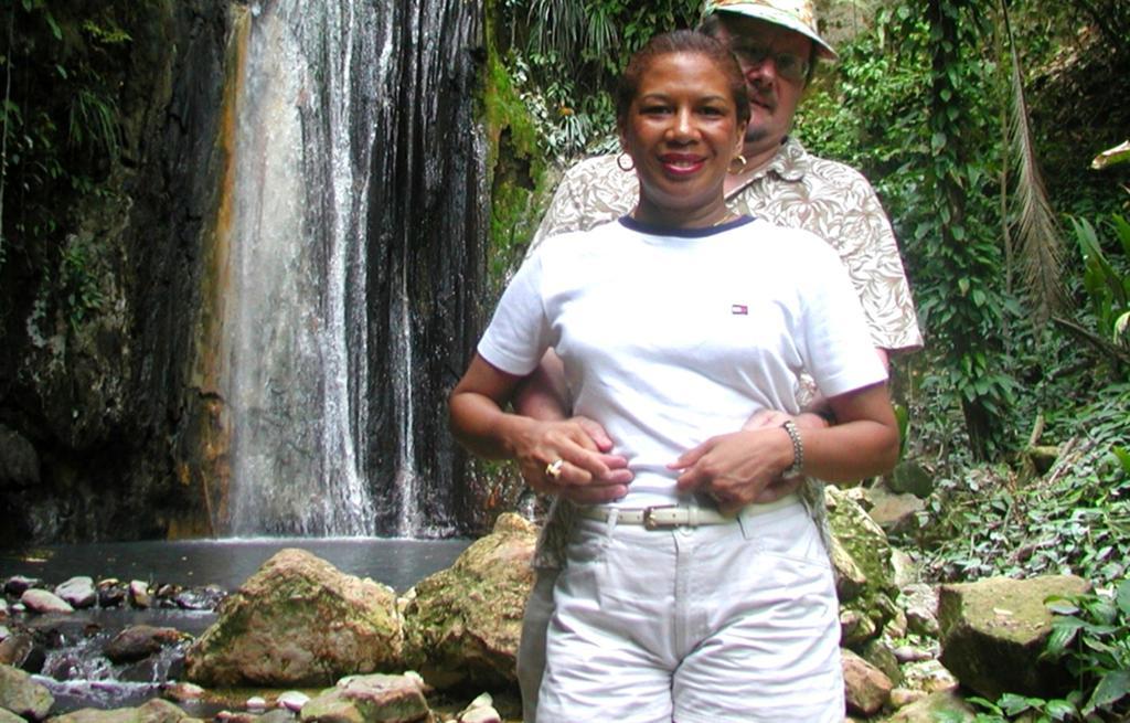 Nature'S Paradise At Marigot Bay Exterior photo