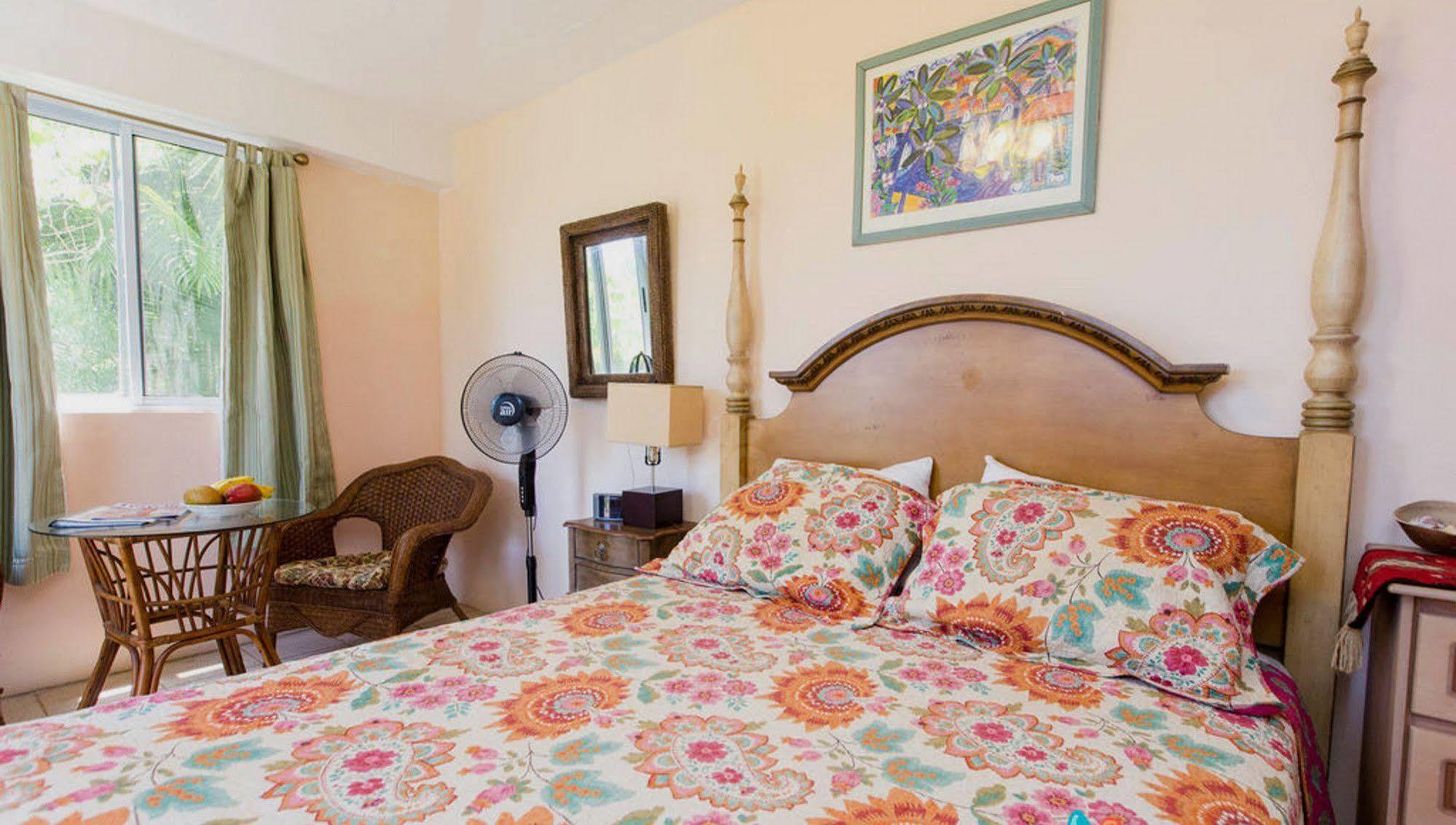Nature'S Paradise At Marigot Bay Exterior photo